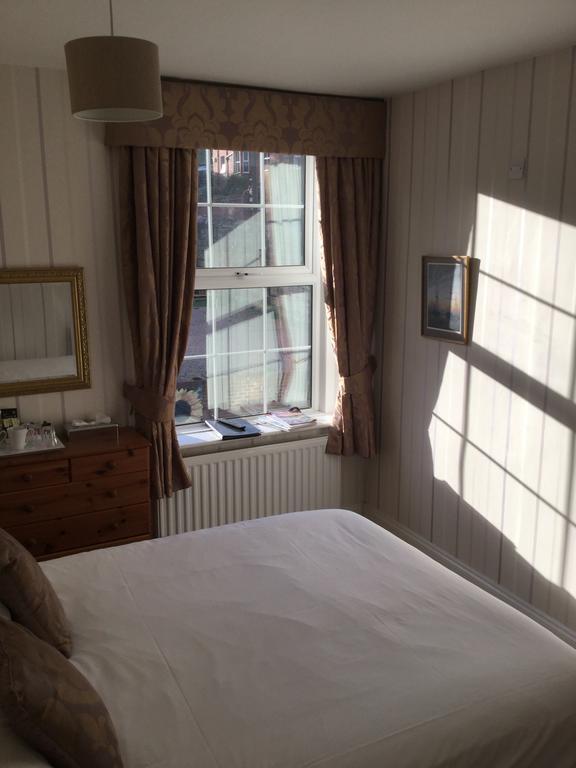 Arundel House Bed & Breakfast วิทบี ภายนอก รูปภาพ